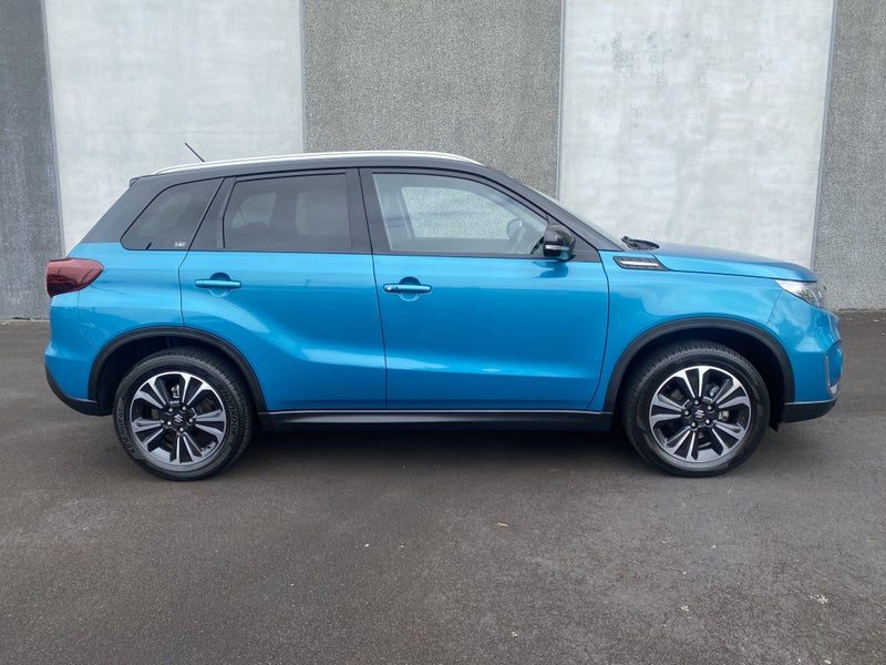 2023 Suzuki Vitara JLX Hybrid, photo 2