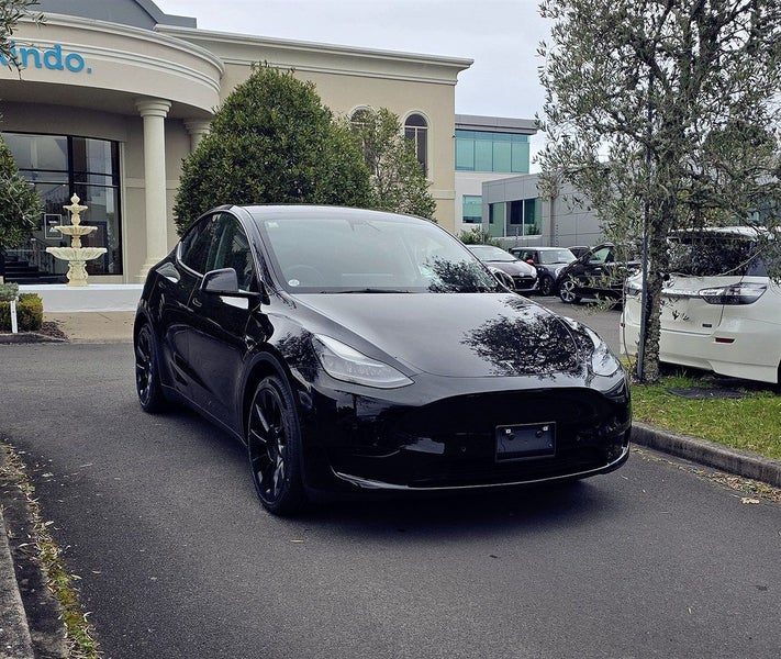2022 Tesla Model Y Rear Wheel Drive, main photo
