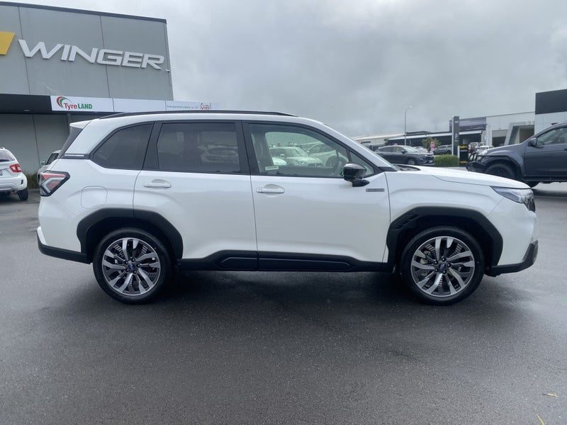 2026 Subaru Forester 2.5 Hybrid Sport CVT, photo 3