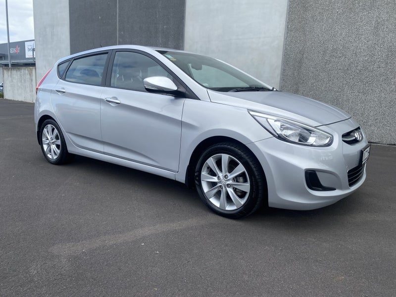 2016 Hyundai Accent 1.6 5d A4