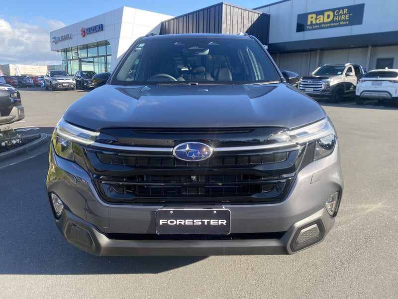 2026 Subaru Forester 2.5 Touring Hybrid AWD CVT, photo 2