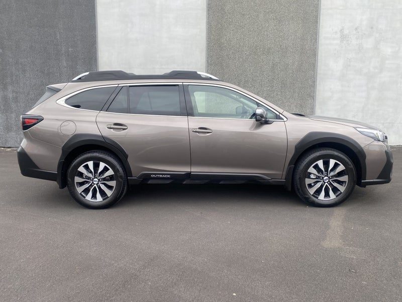 2022 Subaru Outback Touring 2.4t My23 Kit, photo 2