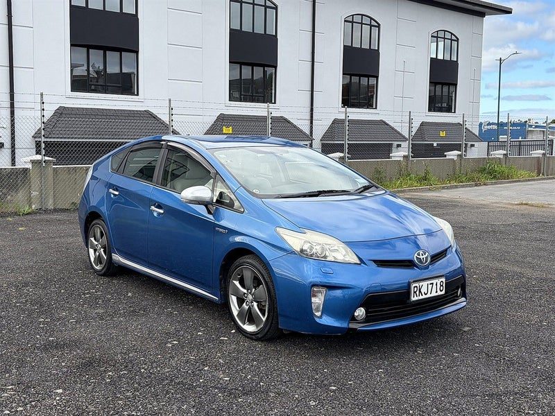 2013 Toyota Prius S Touring Selection, main photo