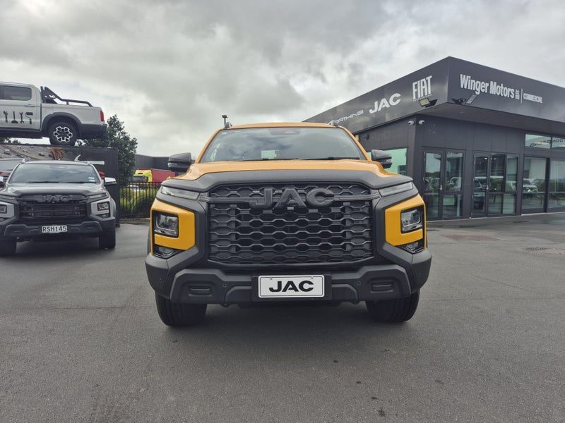 2026 JAC T9 Luxury Black Out Edition, photo 2