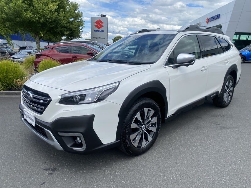 2026 Subaru Outback 2.5i Touring, photo 2