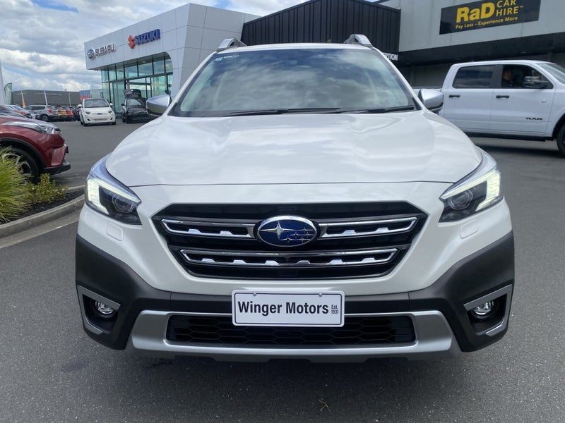 2026 Subaru Outback 2.5i Touring, photo 3