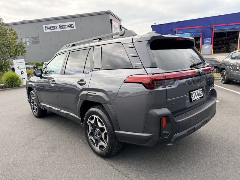 2026 Subaru Outback Awd Touring 2.5P/Awd, photo 3