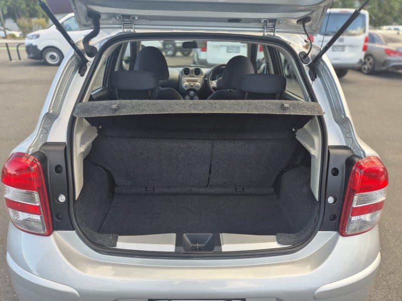 2014 Nissan Micra St-l, photo 3