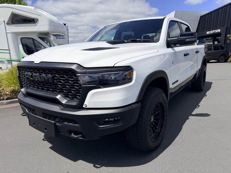 2026 Ram 1500 DT Rebel Crew Cab, photo 3