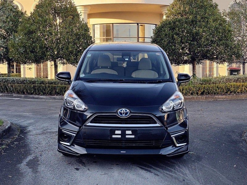 2017 Toyota Sienta HYBRID. 7 Seater!, photo 2