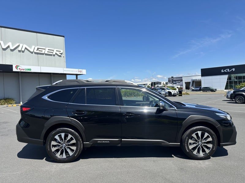 2026 Subaru Outback 2.5i Touring, photo 2