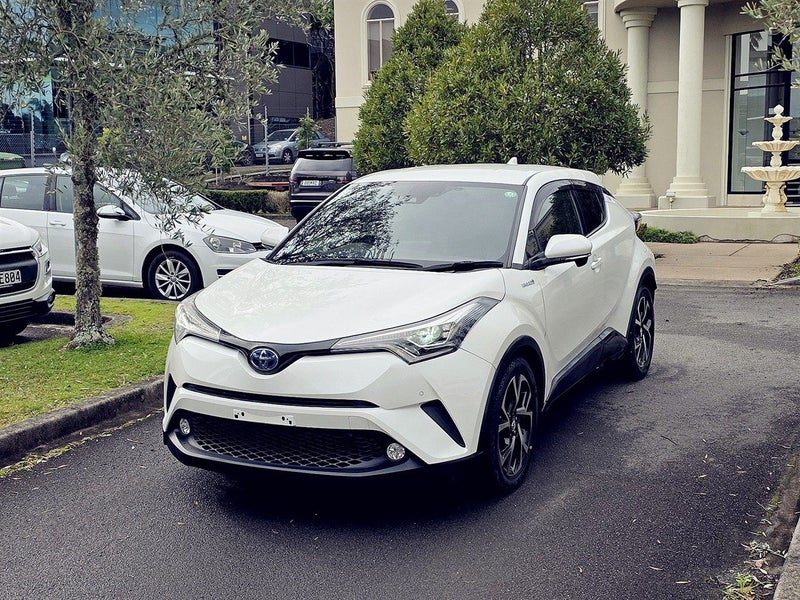 2017 Toyota C-HR G, photo 3