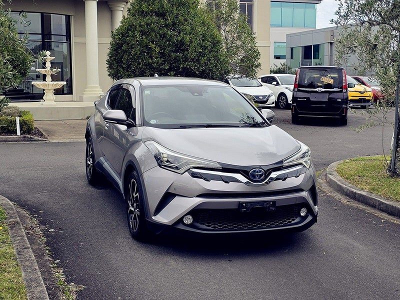 2017 Toyota C-HR G Half leather seat