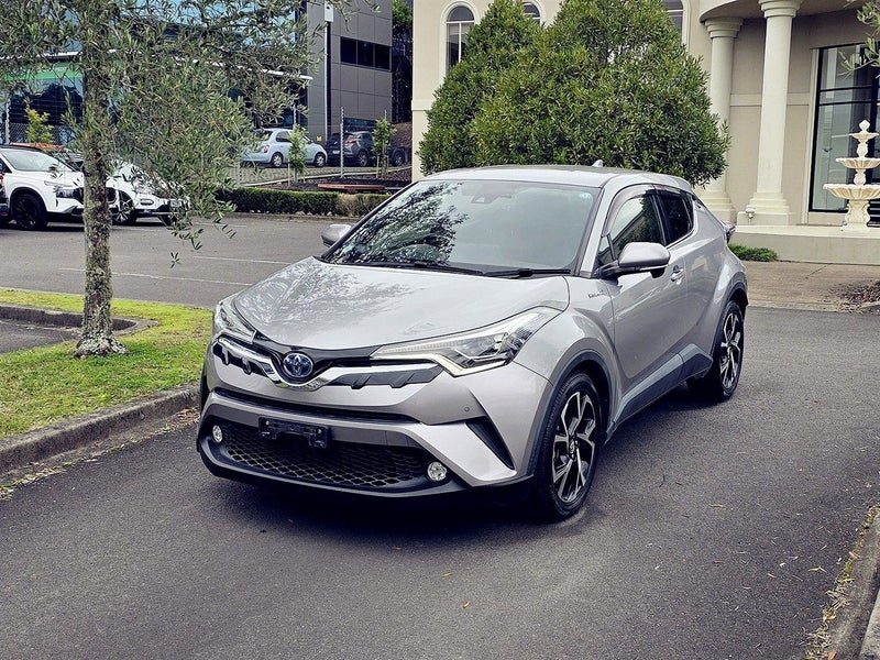 2017 Toyota C-HR G Half leather seat, photo 2