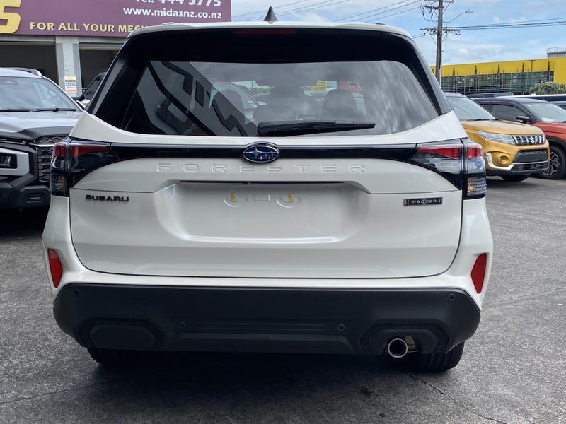 2026 Subaru Forester Touring, photo 3