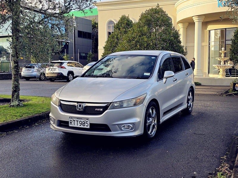 2008 Honda Stream RSZ 7 Seat, photo 2