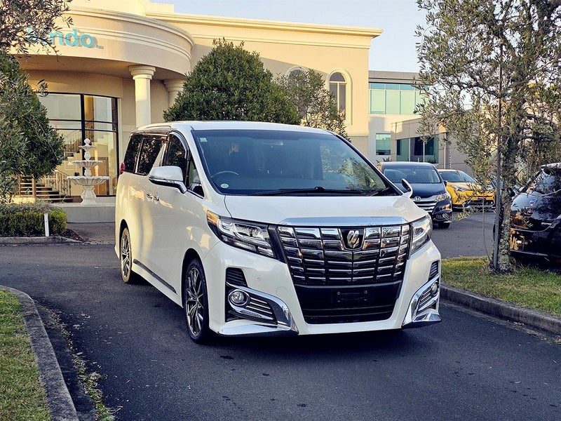 2015 Toyota Alphard 2.5S. 7 Seater.