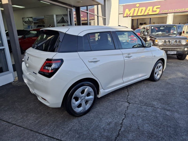2026 Suzuki Swift 1.2 Hybrid GLZ, photo 2