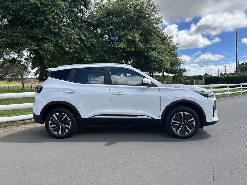2026 Chery Tiggo 4 1.5T HEV Urban 2WD, photo 3