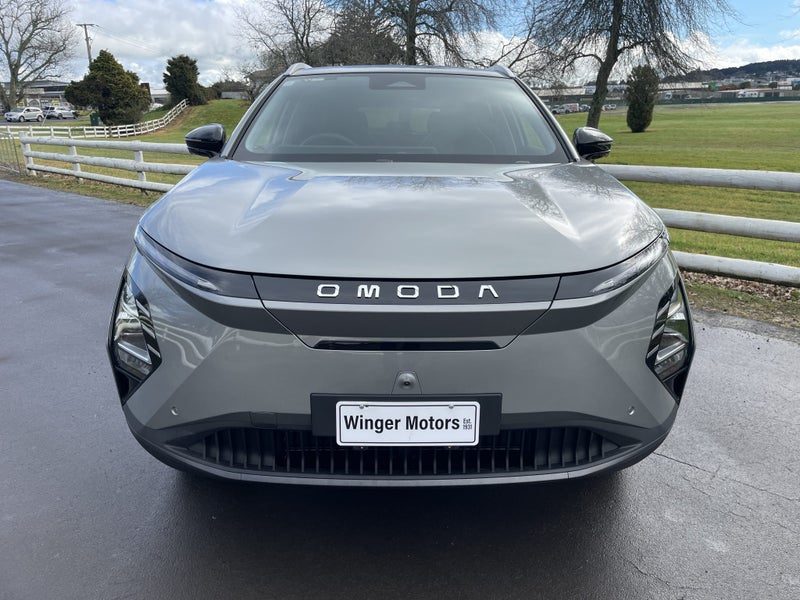 2026 Omoda E5 EX FWD, photo 2