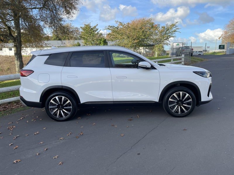 2026 Chery Tiggo 8 1.5T Ultimate Hybrid 2WD, photo 3