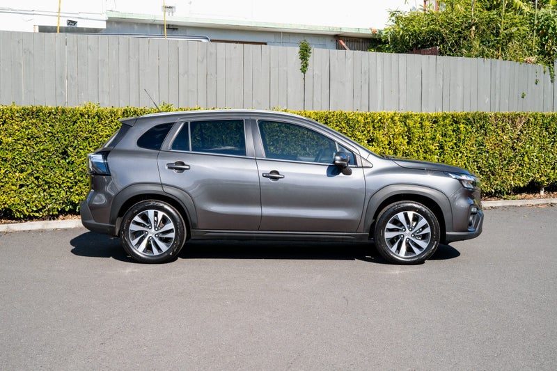 2026 Suzuki S-Cross JLX Hybrid AWD Auto, photo 2
