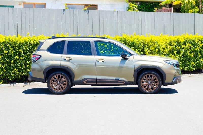 2026 Subaru Forester Hybrid AWD Sport, photo 2