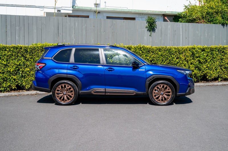 2026 Subaru Forester Hybrid AWD Sport, photo 2
