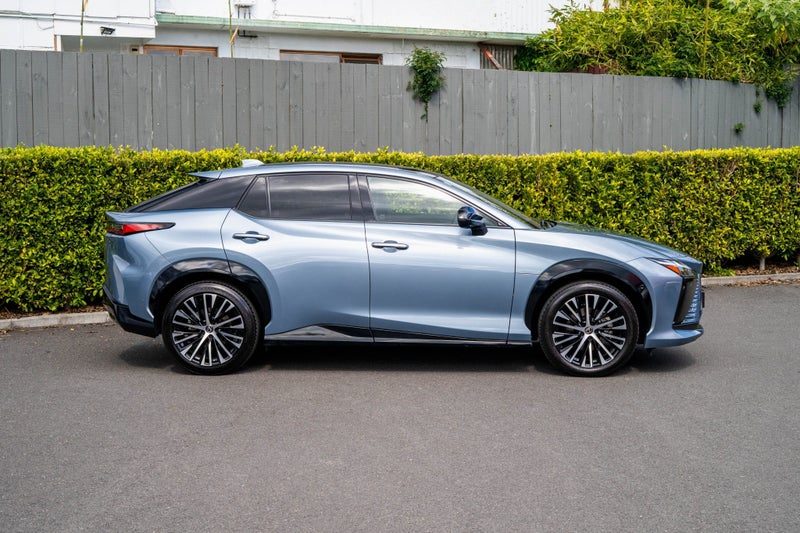 2024 Lexus RZ 450E 450e Dynamic 71kwh, photo 2