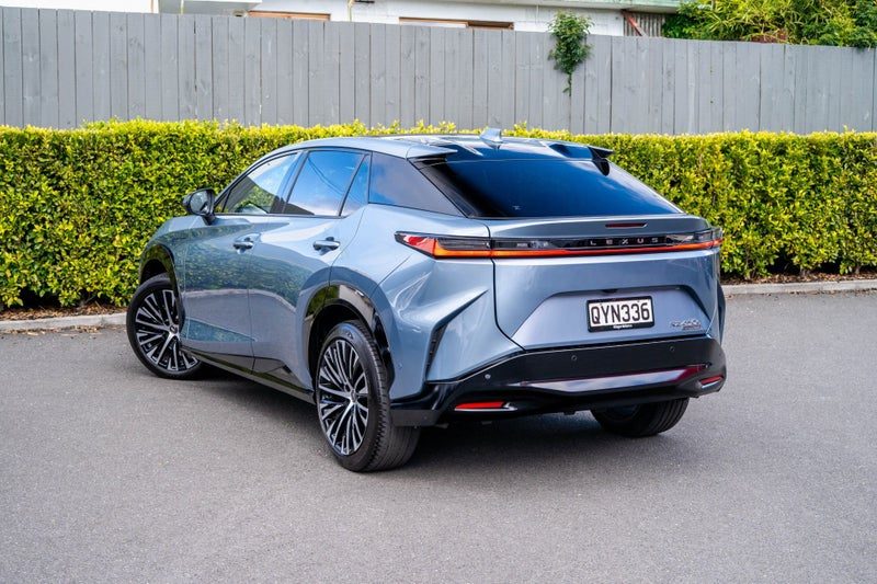 2024 Lexus RZ 450E 450e Dynamic 71kwh, photo 3