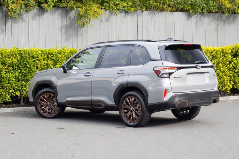 2026 Subaru Forester Hybrid Sport AWD, photo 3