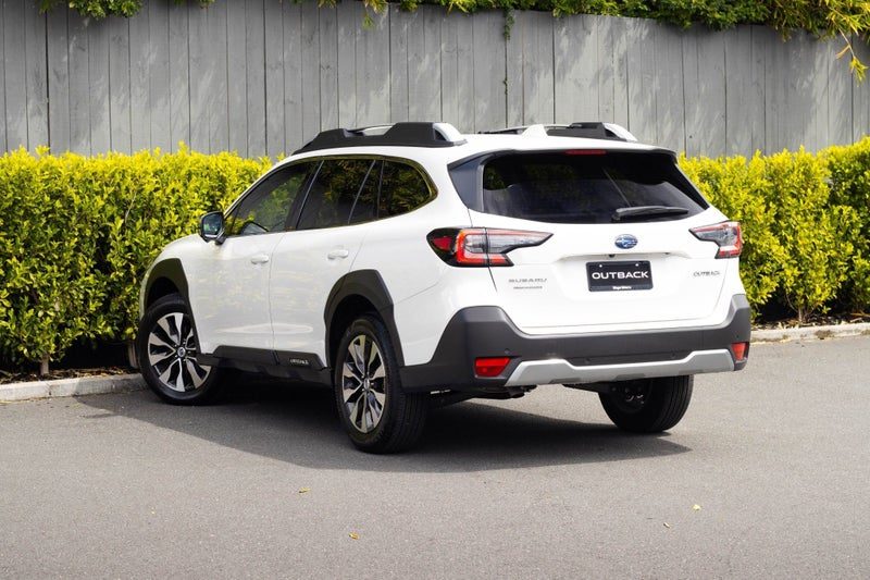 2026 Subaru Outback Touring, photo 3