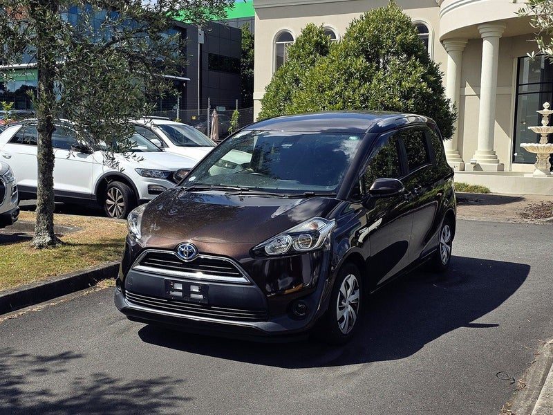 2017 Toyota Sienta HYBRID G 7 Seater!, photo 3
