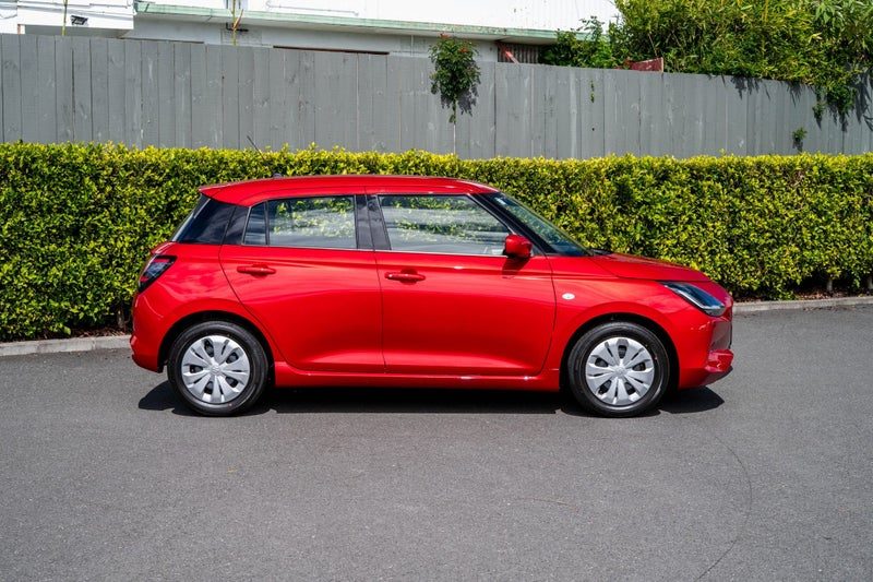 2026 Suzuki Swift GLS Manual, photo 2