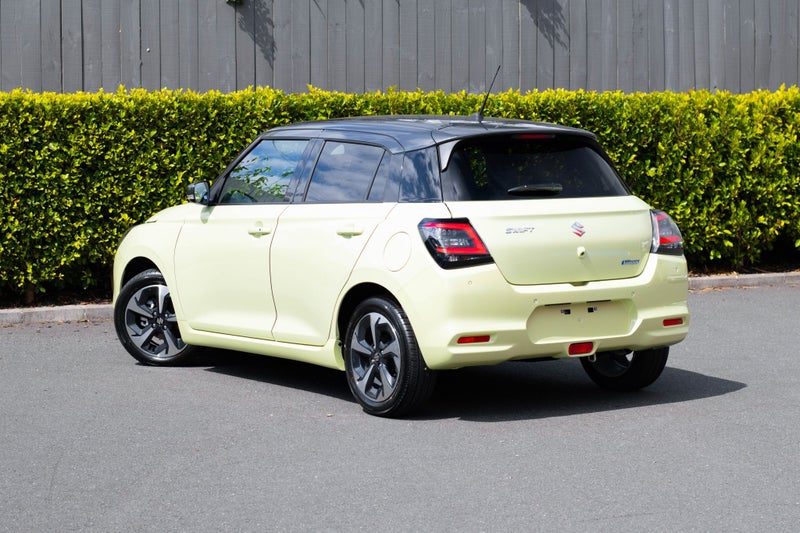 2026 Suzuki Swift RSC 1.2 Hybrid Auto, photo 3