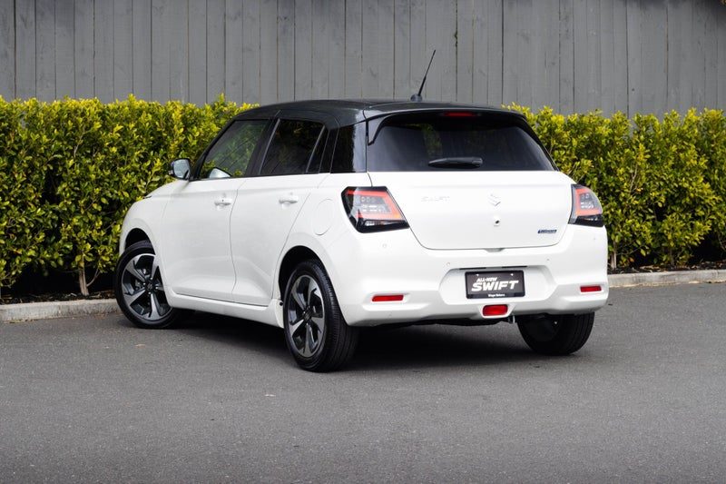 2026 Suzuki Swift RSC 1.2 Hybrid Auto, photo 3