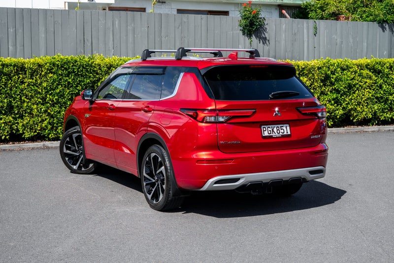 2022 Mitsubishi Outlander Vrx Phev/4wd/at, photo 3