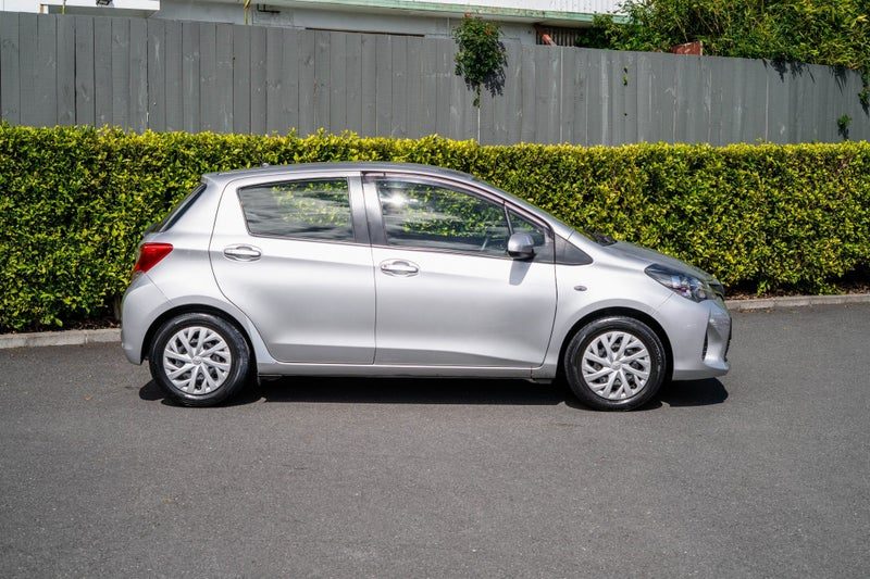 2014 Toyota Yaris Gx 1.3p/5mt/ha/5dr/5, photo 2