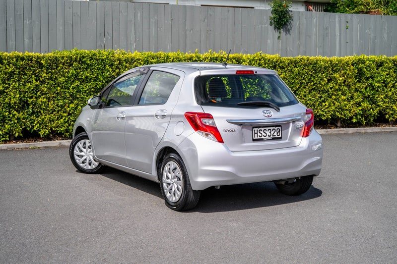 2014 Toyota Yaris Gx 1.3p/5mt/ha/5dr/5, photo 3
