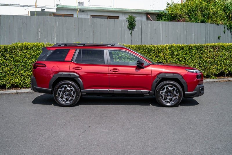2026 Subaru Outback Touring MY26, photo 2