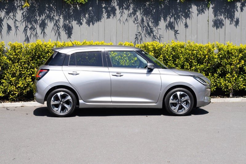 2026 Suzuki Swift RSC 1.2 Hybrid Auto, photo 2