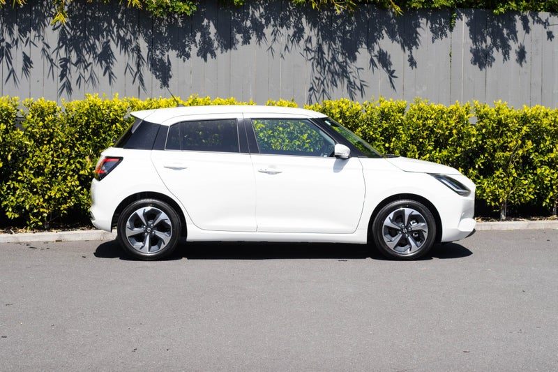 2026 Suzuki Swift RSC 1.2 Hybrid Auto, photo 2