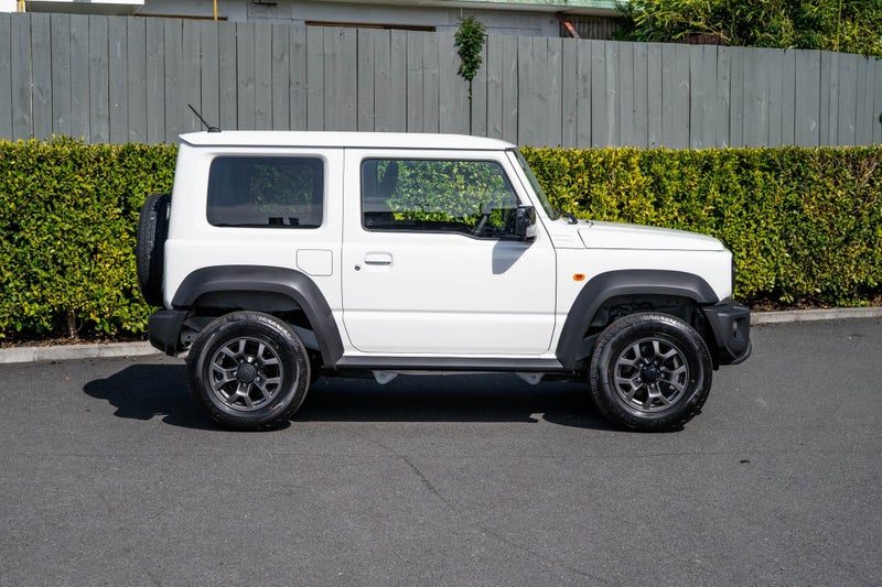 2026 Suzuki Jimny 1.5 3DR Auto, photo 2