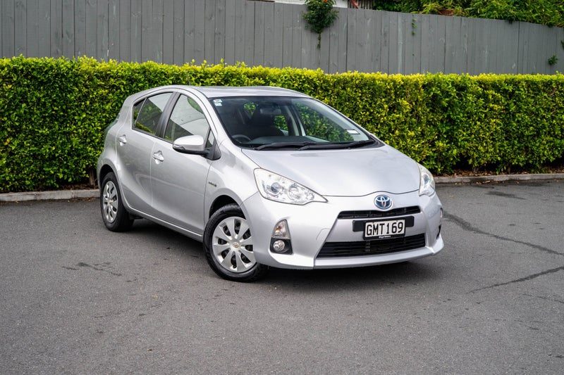 2012 Toyota Prius C L1 1.5 Hybrid Ecvt