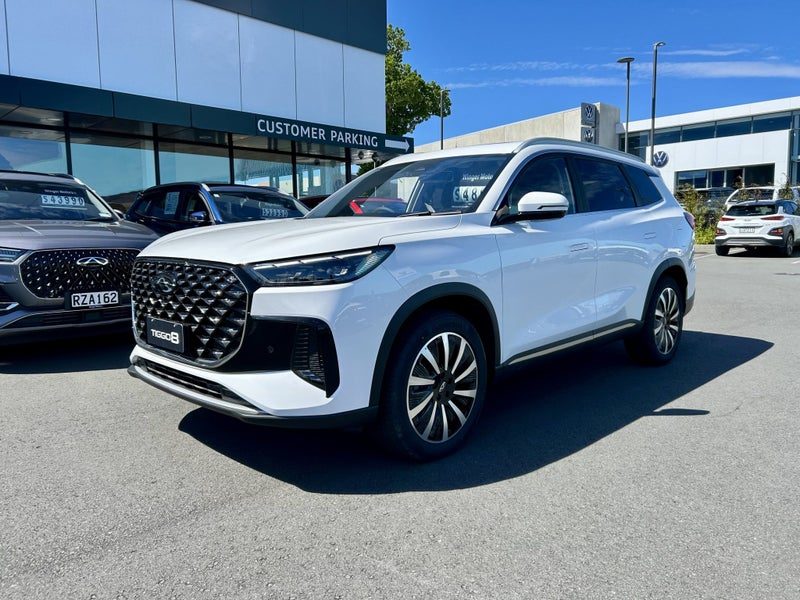 2026 Chery Tiggo 8 Super Hybrid Ultimate, photo 2