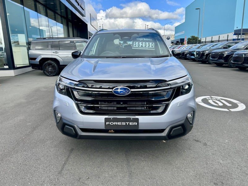 2026 Subaru Forester Hybrid Touring, photo 3