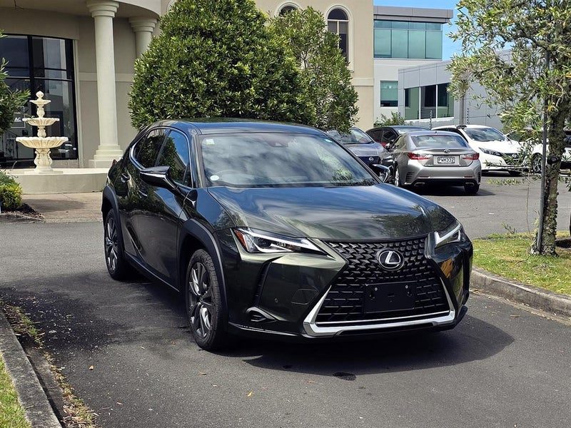 2019 Lexus UX 200 SPORT ALLOYS.