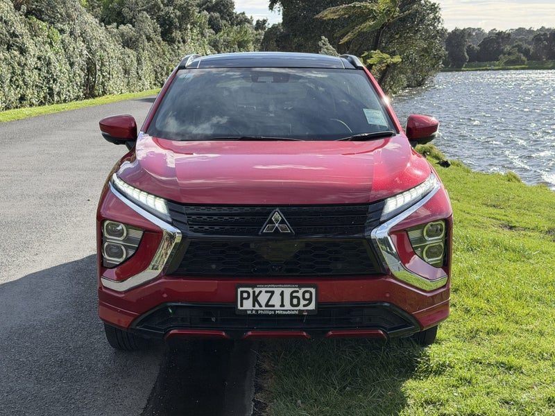 2022 Mitsubishi Eclipse Cross VRX PHEV/4WD/AT, photo 2