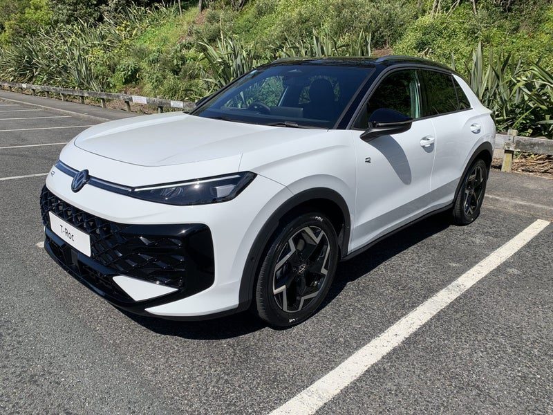 2026 Volkswagen T-Roc R-Line, photo 3