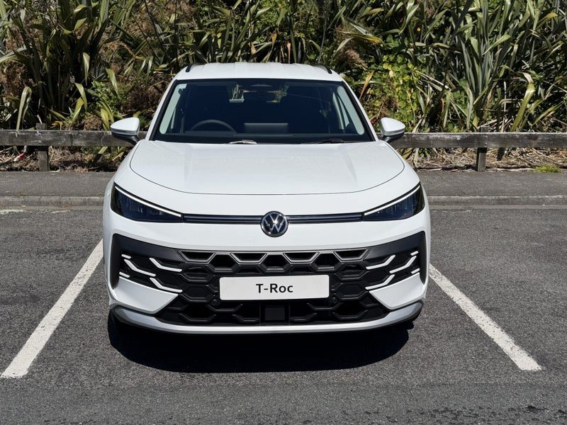 2026 Volkswagen T-Roc Life, photo 2
